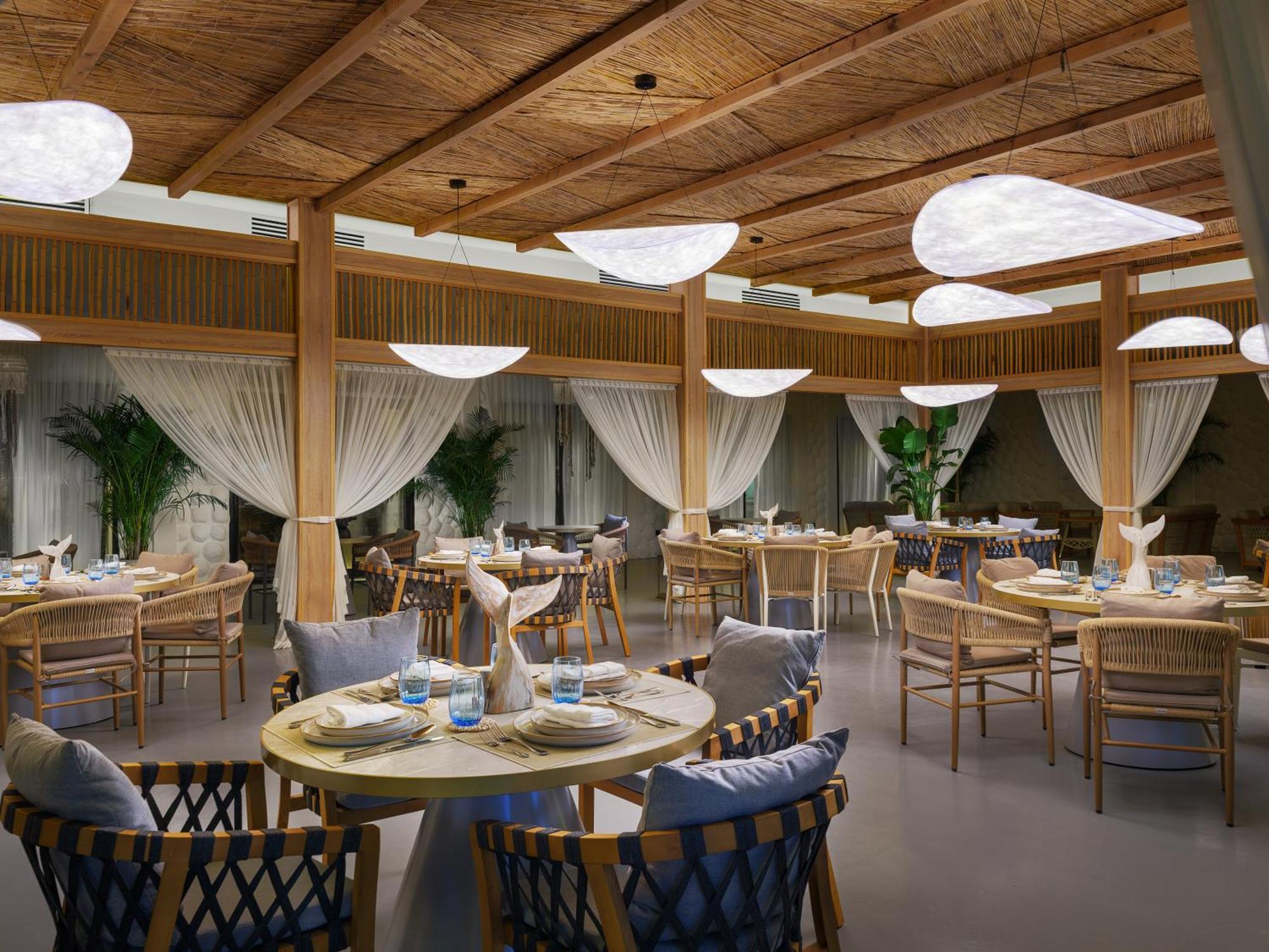 Ramlah Resort Sealine Beach Mesaieed Exterior photo